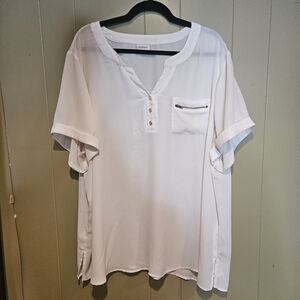 Avenue Short Sleeve Blouse,  Size 26/28,  White,  Zip Pocket Tunic Top